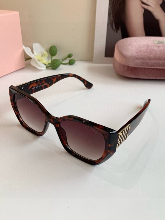 ✅NWT Authentic  MIU MIU Sunglasses main image 6